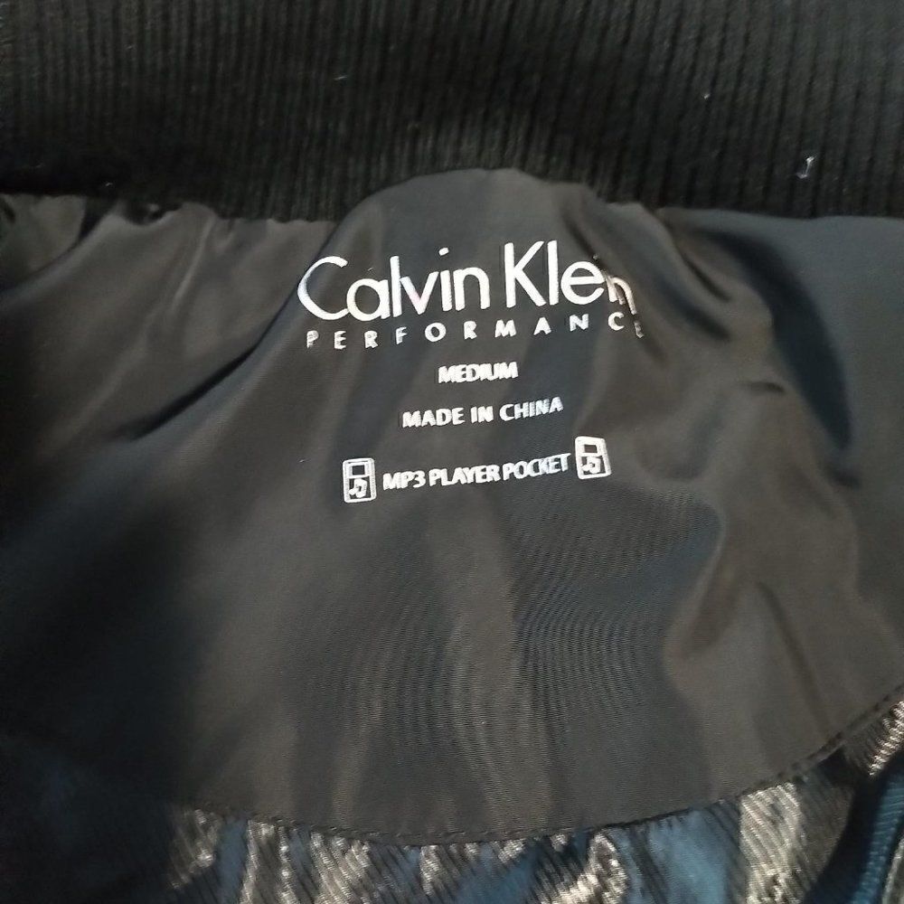 Calvin Klein Performance Vest - Picture 6 of 6